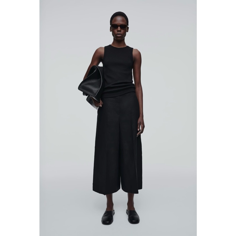 COS Black Wide-Leg Cropped Pants